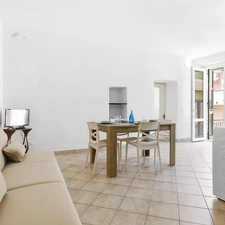 Apartment Hostdomus-happy *