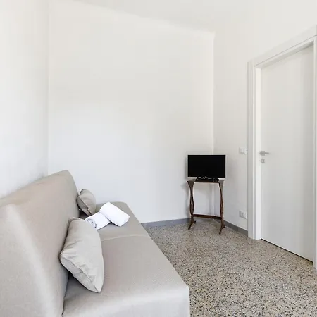 Hostdomus-happy Apartment