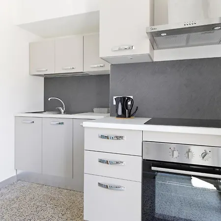 Hostdomus-happy Apartament
