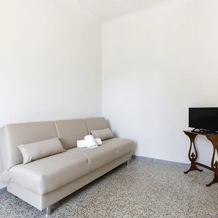 Hostdomus-happy Apartament Finale Ligure