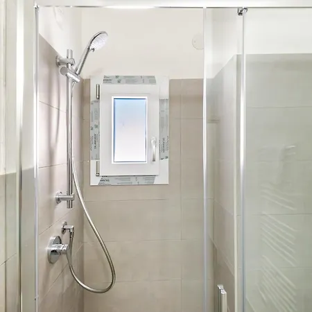 Apartment Hostdomus-happy Finale Ligure